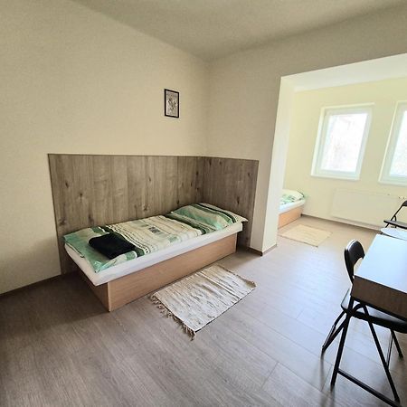 Danubius Szálló Komárno Esterno foto