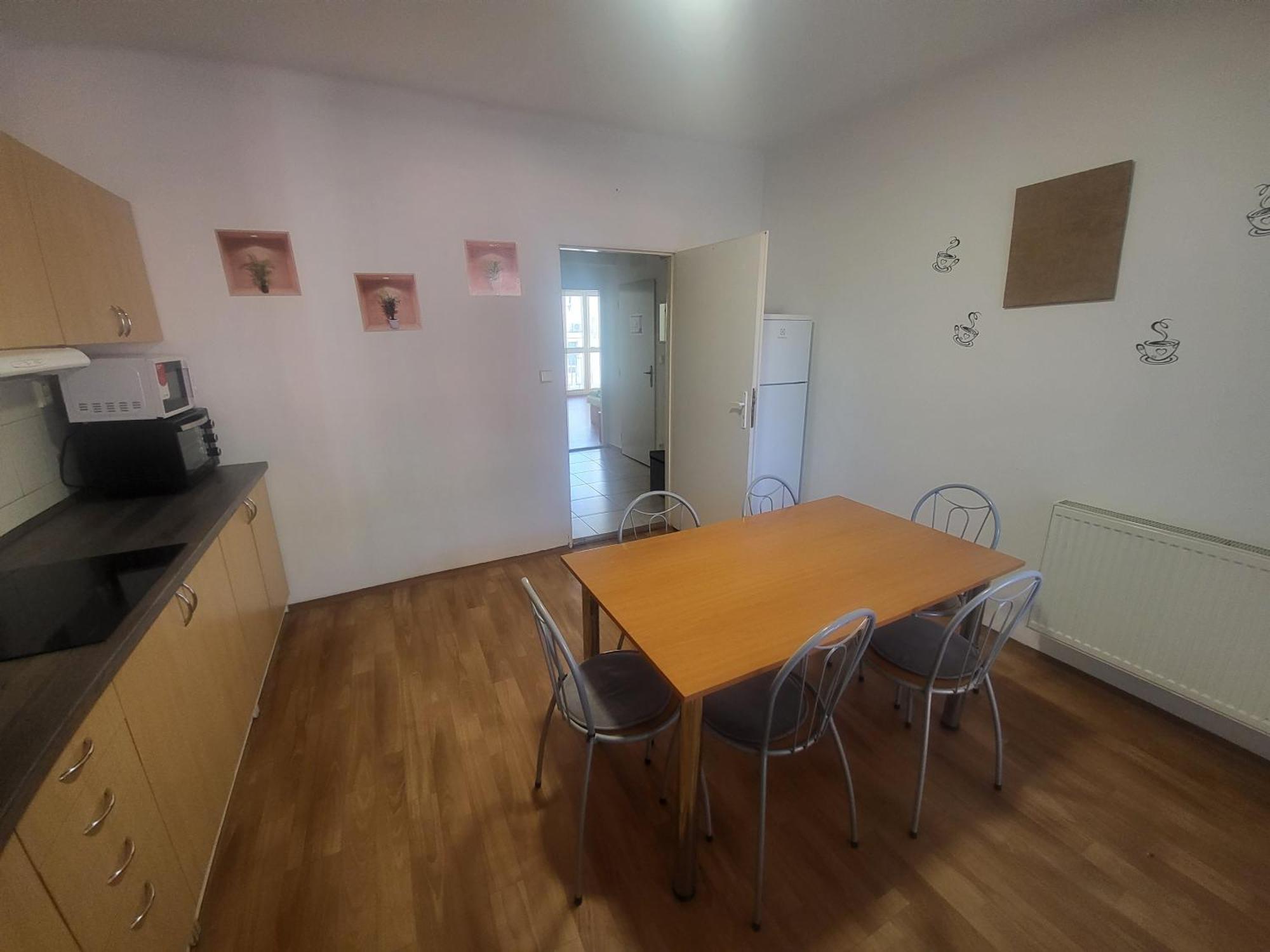 Danubius Szálló Komárno Esterno foto